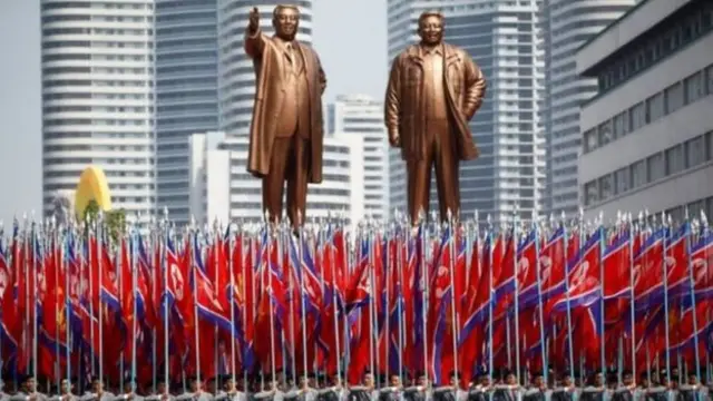 උතුරු කොරියාව කිම් ඉල්-සුං ගේ 105 වෙනි ජන්ම දිනය සැමරීය