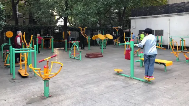 taman bermain bagi manula