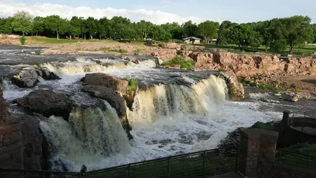 ሲ ፎልስ ወንዝ