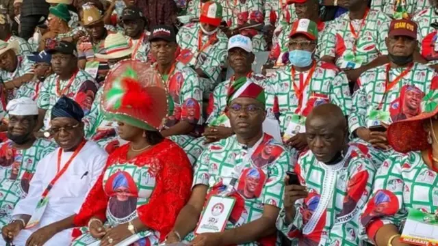 Gomina Seyi Makinde ati awọn eekan ọmọ ẹgbẹ oselu PDP miran