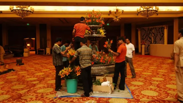 ஆடம்பர திருமணம் குறித்த கனவுகளை இந்தியர்கள் இனி மறக்க வேண்டுமா?