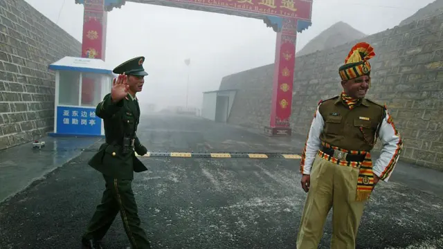 भारत-चीन सीमा पर तैनात सैनिक