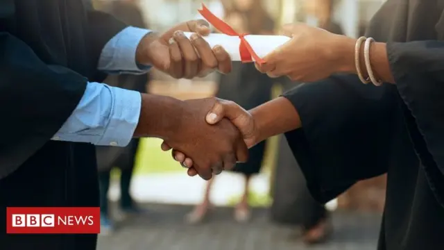 Ana samun yawaitar wannan dabi'a ta lalata da dalibai mata don ba su makin jarrabawa a jami'o'in Afrika