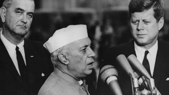 நேருவும் ஜான் எஃப் கென்னடியும்.