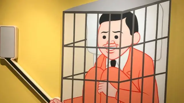 三年前來到香港辦展的時候，霍安將影像文化盛行以及生活狹小的香港生活，畫成一張困在籠子裏、但在開心自拍的人。