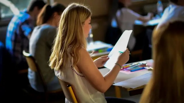 પ્રતીકાત્મક તસવીર