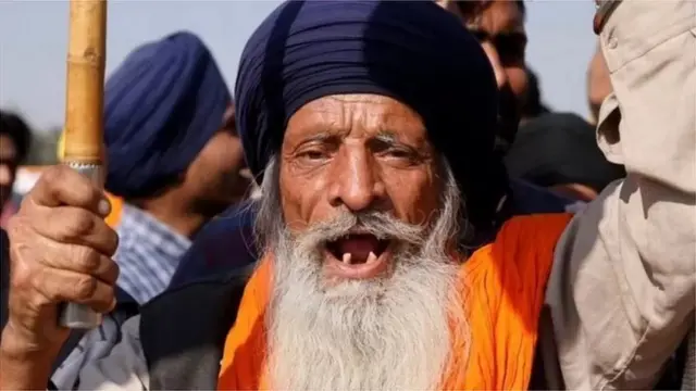 మూడు వ్యవసాయ చట్టాలను రద్దు చేయాలని డిమాండ్ చేస్తున్న రైతుల ప్రతినిధులు