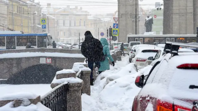 Зимний туризм в Петербурге не для всех. Роста турпотока придется подождать до весны