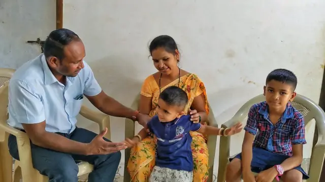 निकोले यांचं कुटुंब