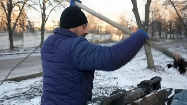 Бахмутда чўчийдиган одам қолмаган, дейди мухбиримиз