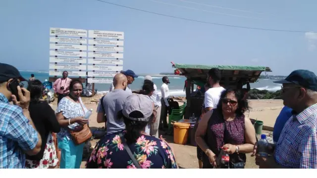 Watalii wakiwa Mama Ngina Drive