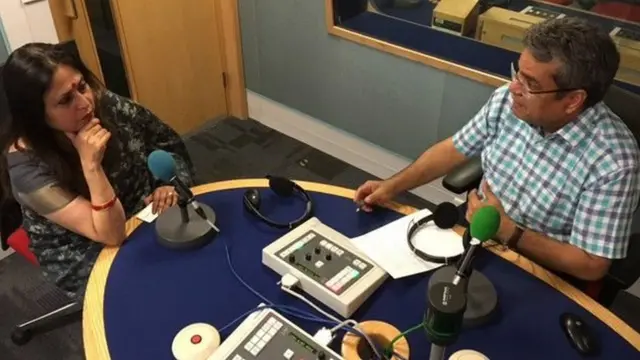 बीबीसी स्टुडियो में कैप्टन मुल्ला की बेटी अमिता मुल्ला