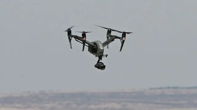 డ్రోన్లు