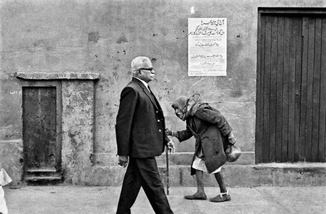 બે વ્યક્તિઓ, પુરાણી દિલ્હી, 1970