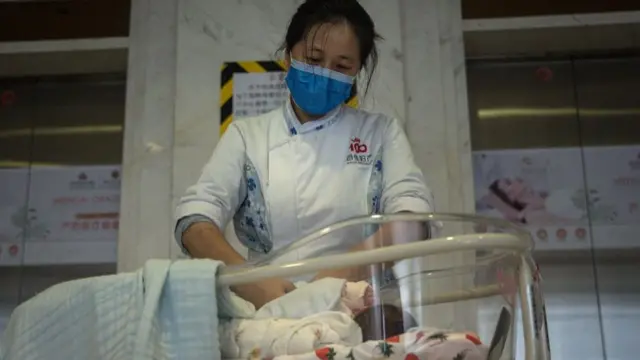 Daa'ima wayita weerara kanatti dhalatte - Wuhaan Chaayinaa