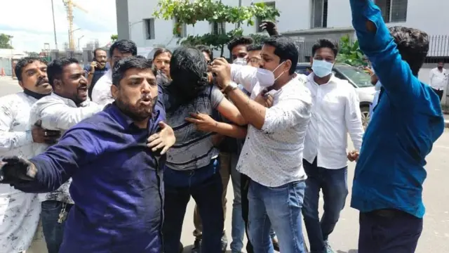 'लखोबा लोखंडे' कोण होता? आधीचा, तेव्हाचा आणि आताचा?