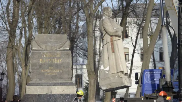 монумент