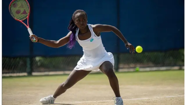 Sada yatanguye gukina tennis afise imyaka umunani