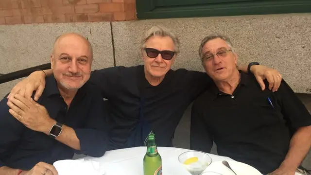 अनुपम खेर