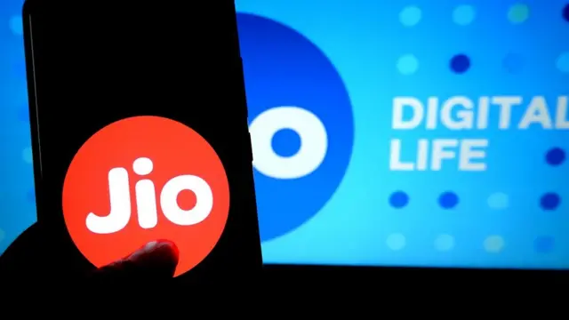 ஜியோவில் முதலீடு செய்யும் கூகுள்: உலக பணக்காரர்கள் பட்டியலில் முன்னேறும் முகேஷ் அம்பானி