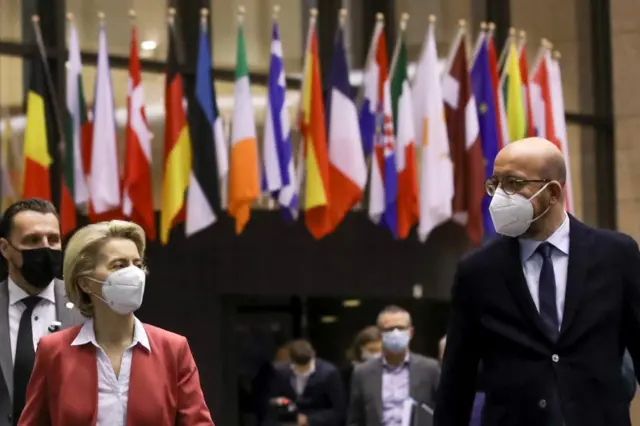 Avrupa Komisyonu Başkanı Ursula von der Leyen ve AB Konseyi Başkanı Charles Michel