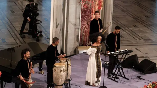 Weellistuu Beetin badhaasa Nobeelii irratti walleewwan lama dhiheessite