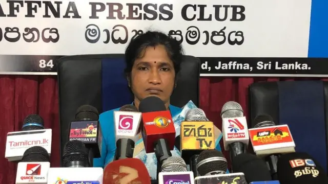 தமிழீழ விடுதலை புலிகள் அமைப்பின் திருகோணமலை மாவட்ட அரசியல் துறைப் பொறுப்பாளர் எழிலனின் மனைவியும், ஈழத்தமிழர் சுயாட்சி கழகத்தின் செயலளார் நாயகமுமான அனந்தி சசிதரன்