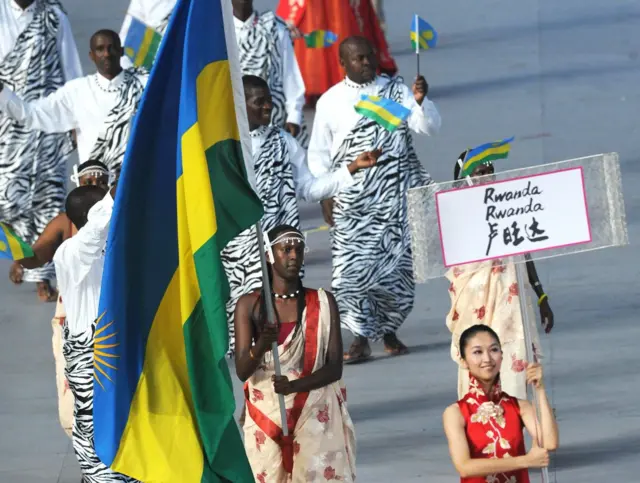 Ikipe y'u Rwanda mu mikino Olempike iheruka yaserutse mu mikenyero ya Kinyarwanda