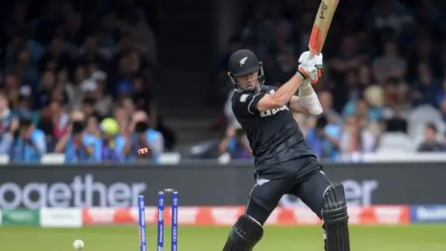 హెన్రీ ఔట్