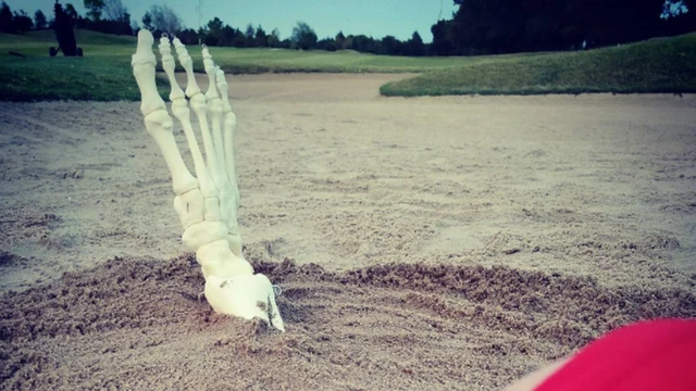 Mara hii ameufikia mchangani katika uwanja wa Golf