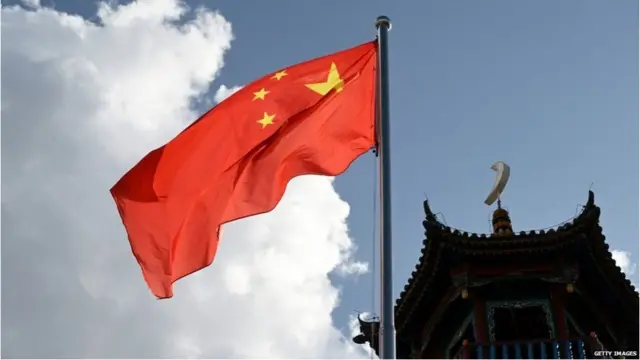 వీగర్ ముస్లింల పట్ల అనుసరిస్తున్న వైఖరికి చైనా ప్రపంచవ్యాప్తంగా విమర్శలను ఎదుర్కొంటోంది.