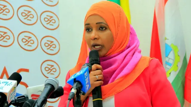 Khayriya Ibrahim oo iska casishay xilka xilki guddoomiyaha aqalka sare ee ay haysaya