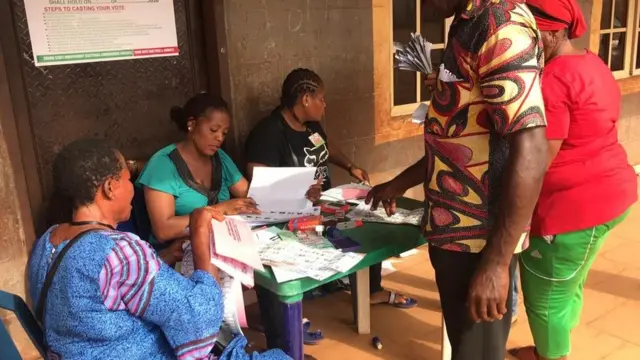 Ndị haziri ntụlkịaka na-eme nchịkọta