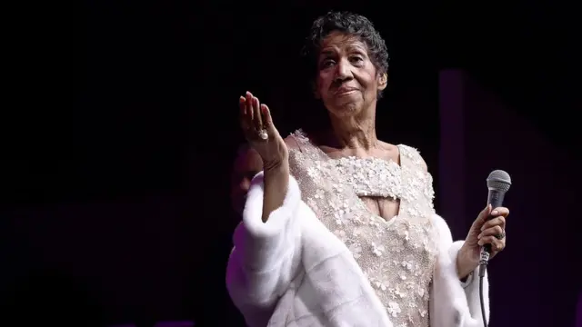 Aretha Franklin cantandocbet baixar2017