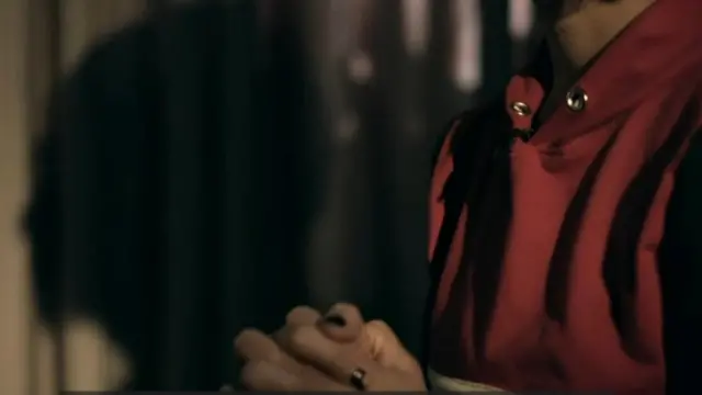 পরিচয় গোপন রেখে বিবিসি সংবাদদাতার সাথে কথা বলছেন বেসমা।