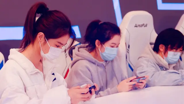 2021년 11월 중국 상하이 중문대학은 e스포츠 선수권대회를 개최했다