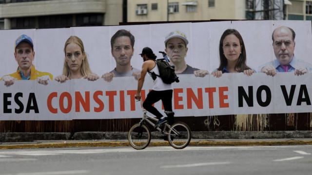 Letrero contra la Constituyente en Venezuela