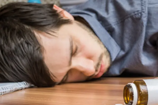 બેભાન અવસ્થામાં વ્યક્તિ