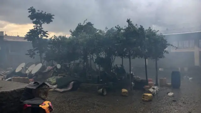 ባርዕ ኣብ ቤት ማእሰርቲ