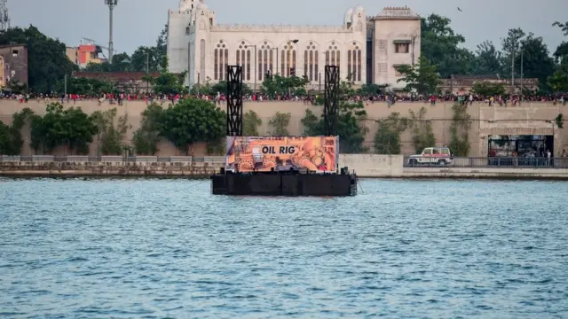 সবরমতীতে জল ফিরিয়ে আনা গুজরাট মডেলের অন্যতম সাফল্য বলে দাবি করা হয়