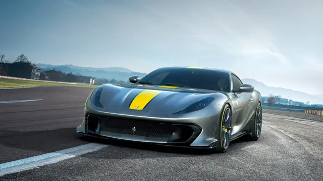 قیمت پایه فراری ۸۱۲ کامپتزیونه ۶۰۰ هزار دلار است