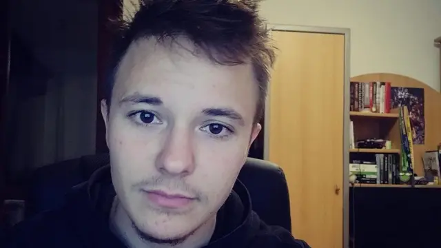 Erin je u međuvremenu raskinuo životno partnerstvo i sklopio brak - sa istom ženom