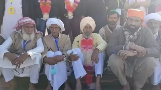 కర్తార్‌పూర్‌లో కలుసుకొన్న అన్నదమ్ములు