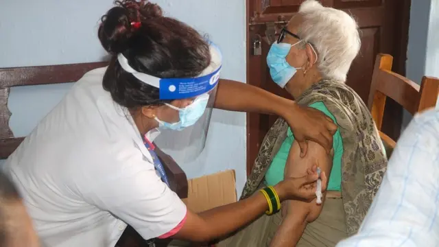 कोभिड खोप