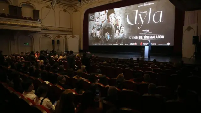 Türkiye'nin 2017'deki Oscar aday adayı filmi Ayla'nın ön gösterimi, 16 Ekim 2017'de İstanbul, Grand Pera Emek Sineması'nda gerçekleşmişti.