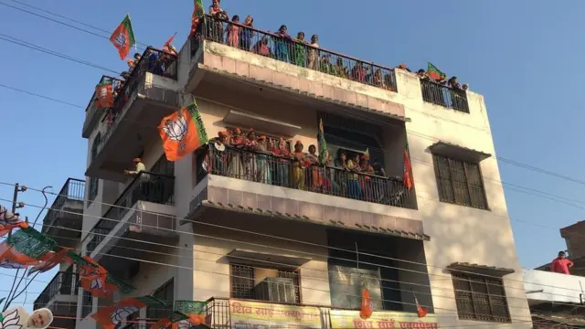 वाराणसी में मोदी