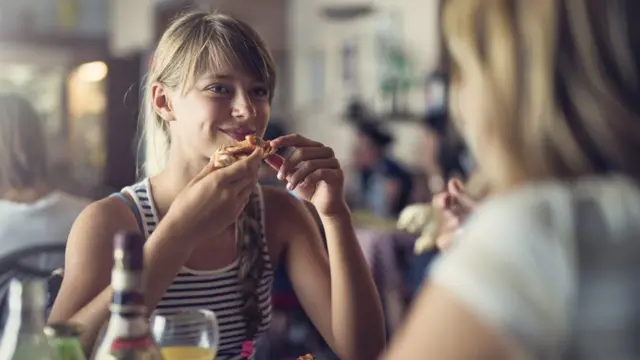 కోళ్లు, కృత్రిమ మాంసం