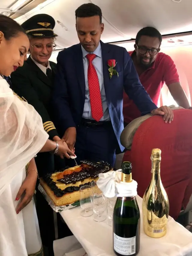 ስነ ስርዓት ምቑራስ ኬክ