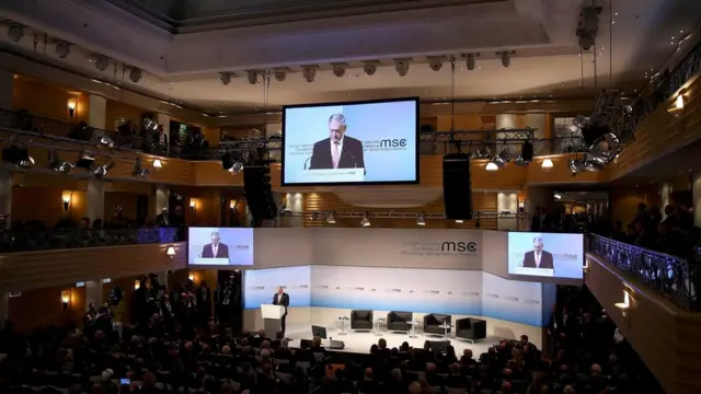 общий план конференц-зала