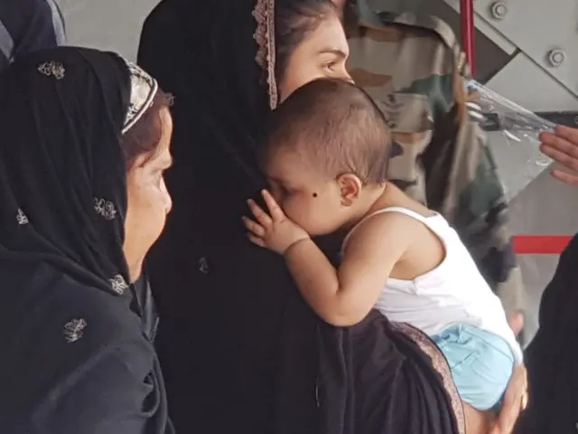 काबुल से लौटे लोग